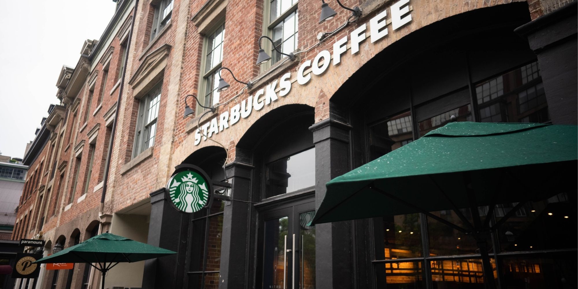 How To Land A Starbucks Barista Job With No Experience | tips from resume experts